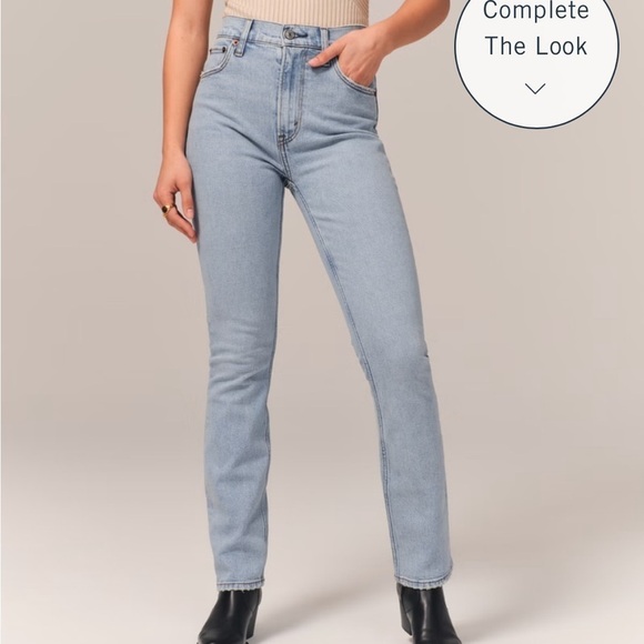 Abercrombie & Fitch Ultra High Rise 90s Slim Straight Jean - Picture 1 of 10